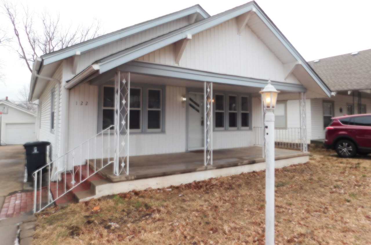 4 Bedroom Home in El Dorado minutes from Down Town!