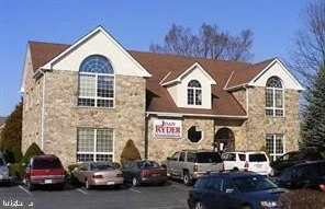 3 VALE Road unit: 200