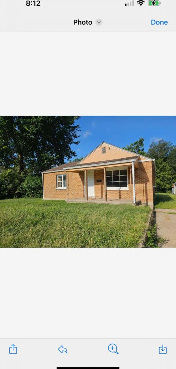 647 S Nettleton Avenue