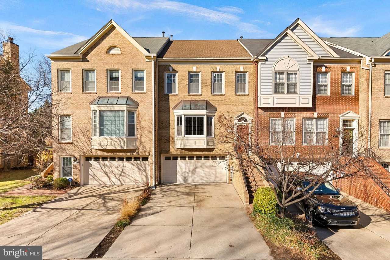 1707 LEIGHTON WOOD Lane