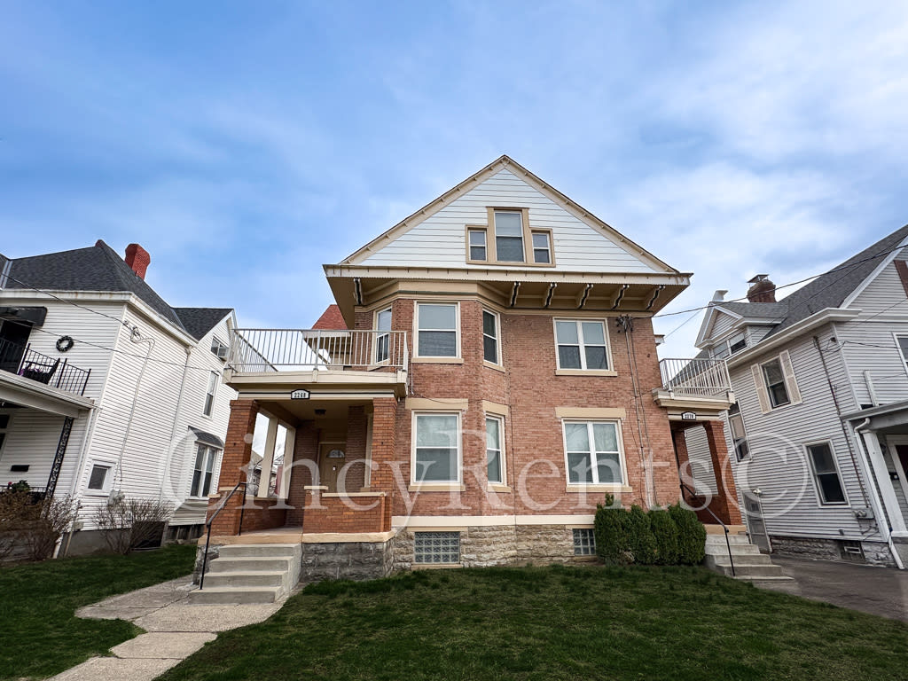 2270 Jefferson Ave