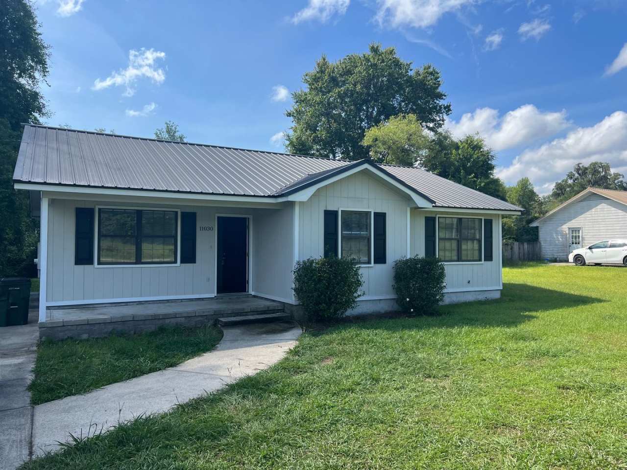 SUMMER MOVE-IN SPECIAL AND RATE DROP ALERT!**