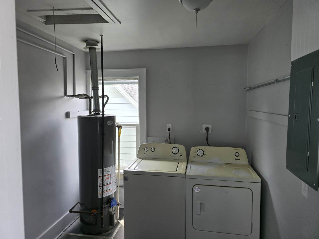 519 Scott Street - Upper