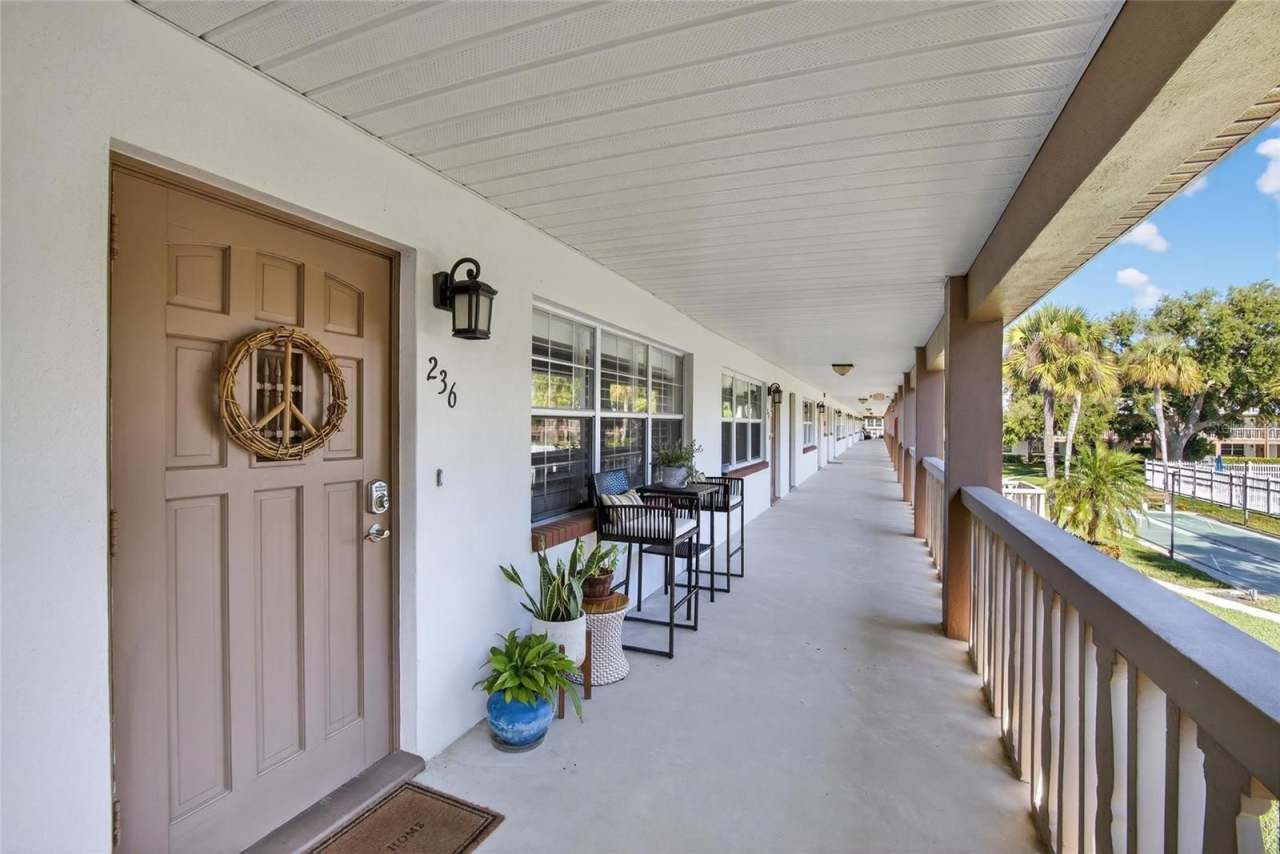 650 PINELLAS POINT DRIVE S