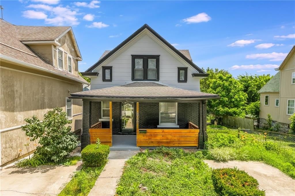 2063 Springfield Boulevard