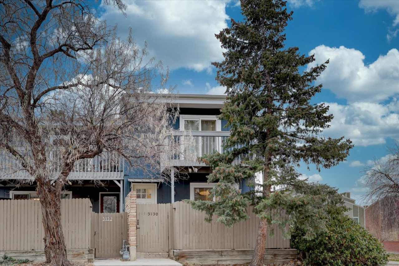 Stunning Remodeled Townhome in North Boulder
