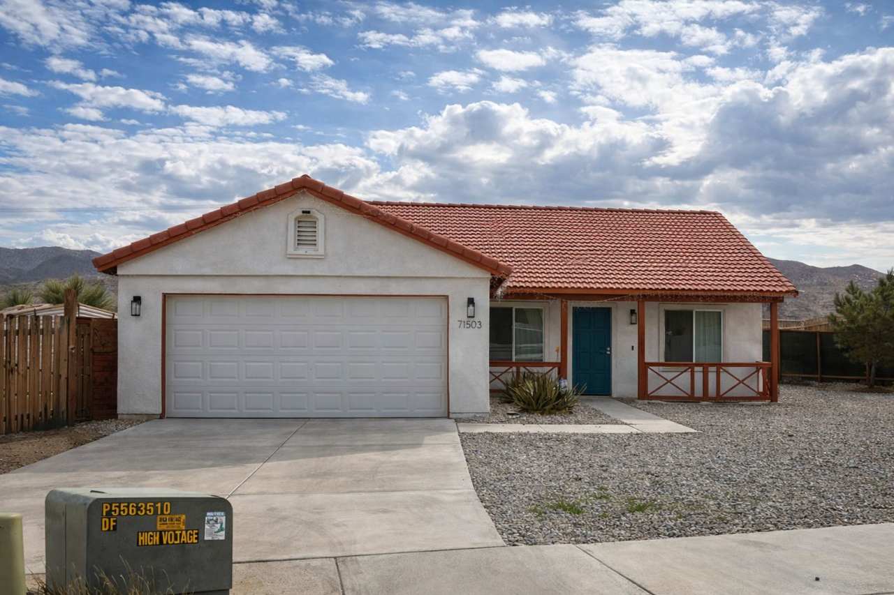For Rent – 71503 Sunflower Dr, Twentynine Palms, CA 92277 4 Bedrooms | 2 Bathrooms | Approx. 1,650 Sq Ft