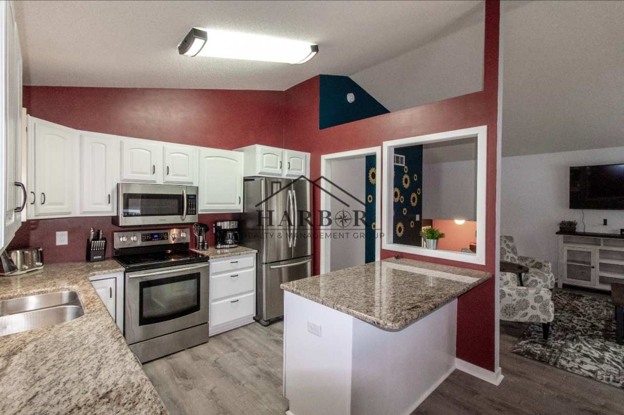 2922 Northern Valley Drive NE