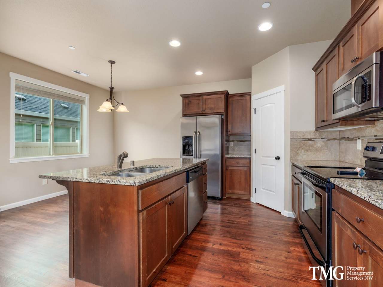 Modern Living with A/C and Attached Garage!