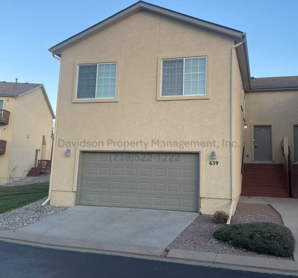 Spacious 3 Bedroom Condo in Southeast Colorado Springs