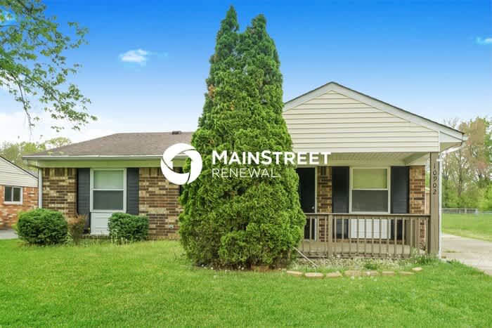 10902 Waycross Avenue