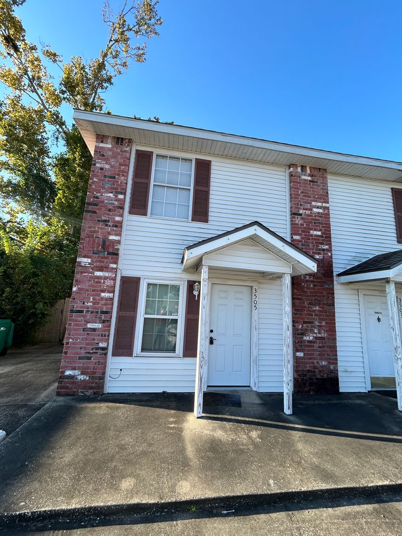 Apartment For Rent In Maplewood