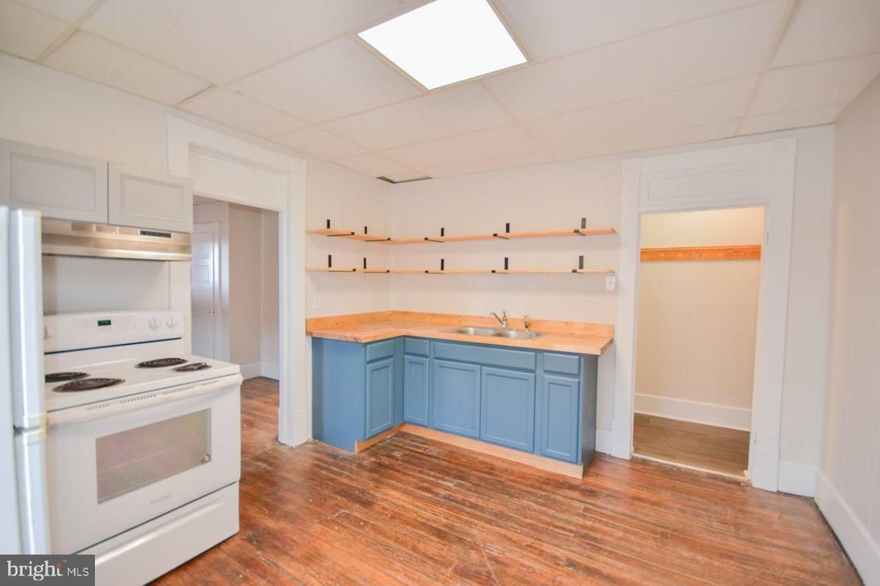 117 E MARTIN Street unit: 3