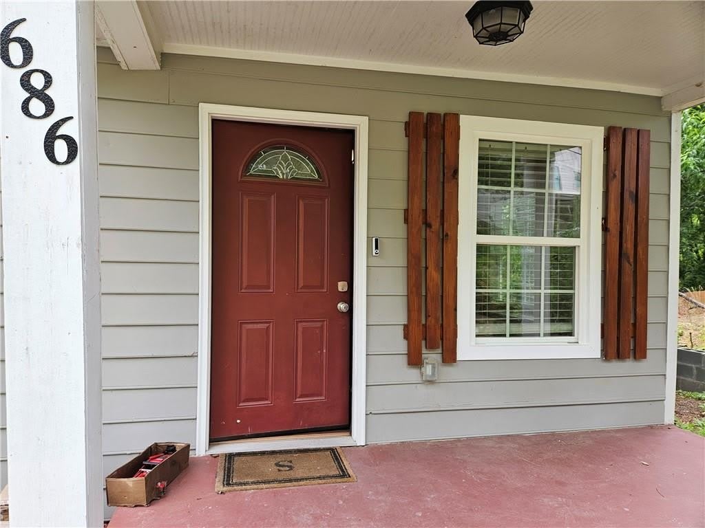 686 Center Hill Avenue NW