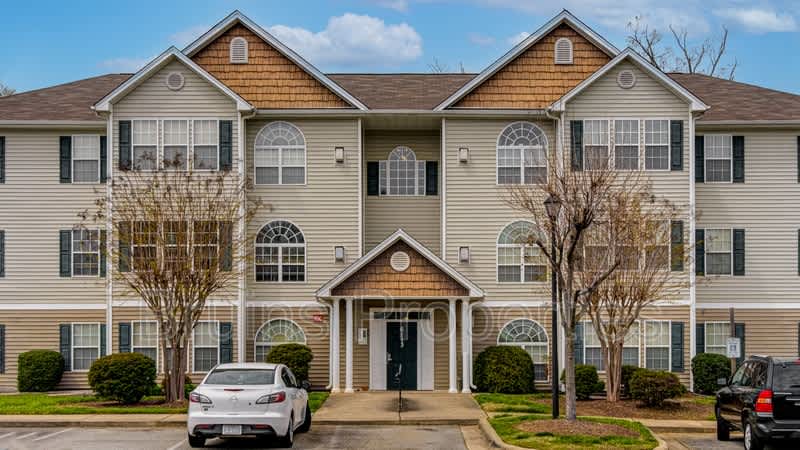 6113 Hedgecock Circle