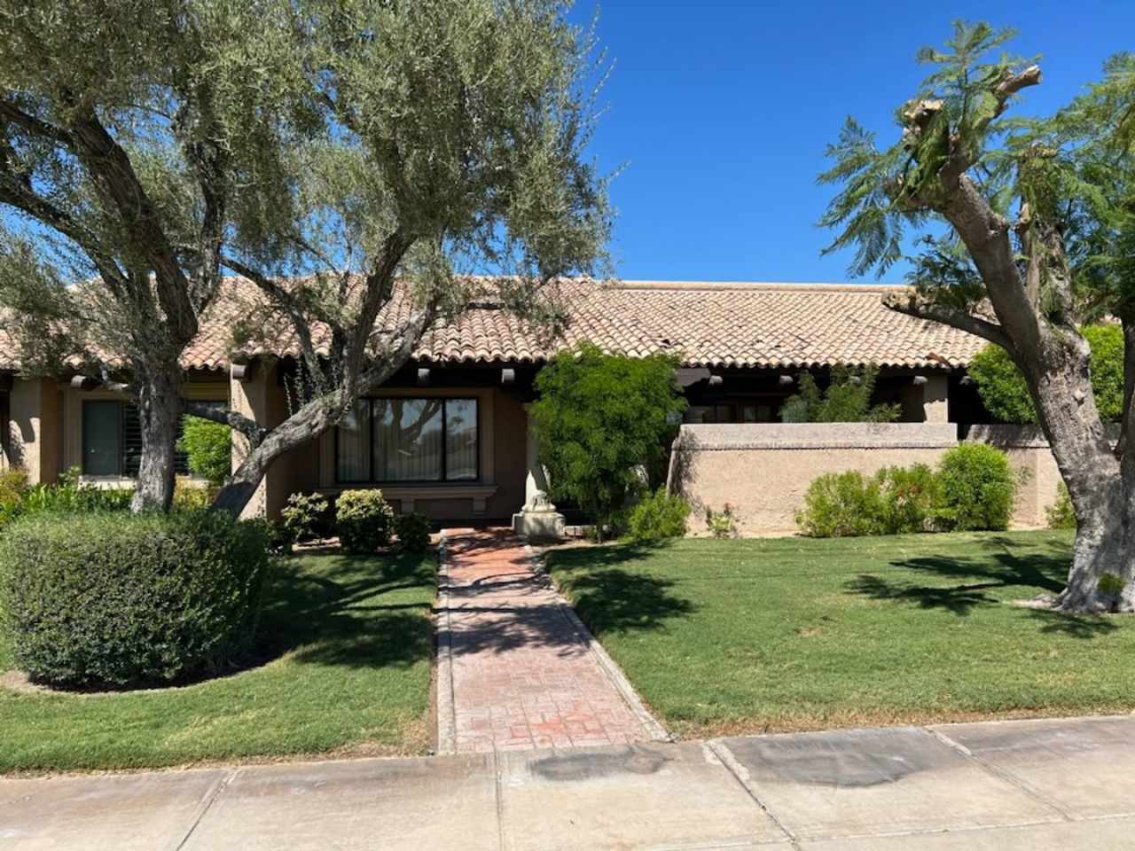 Villa Viejo Townhouse for Rent!