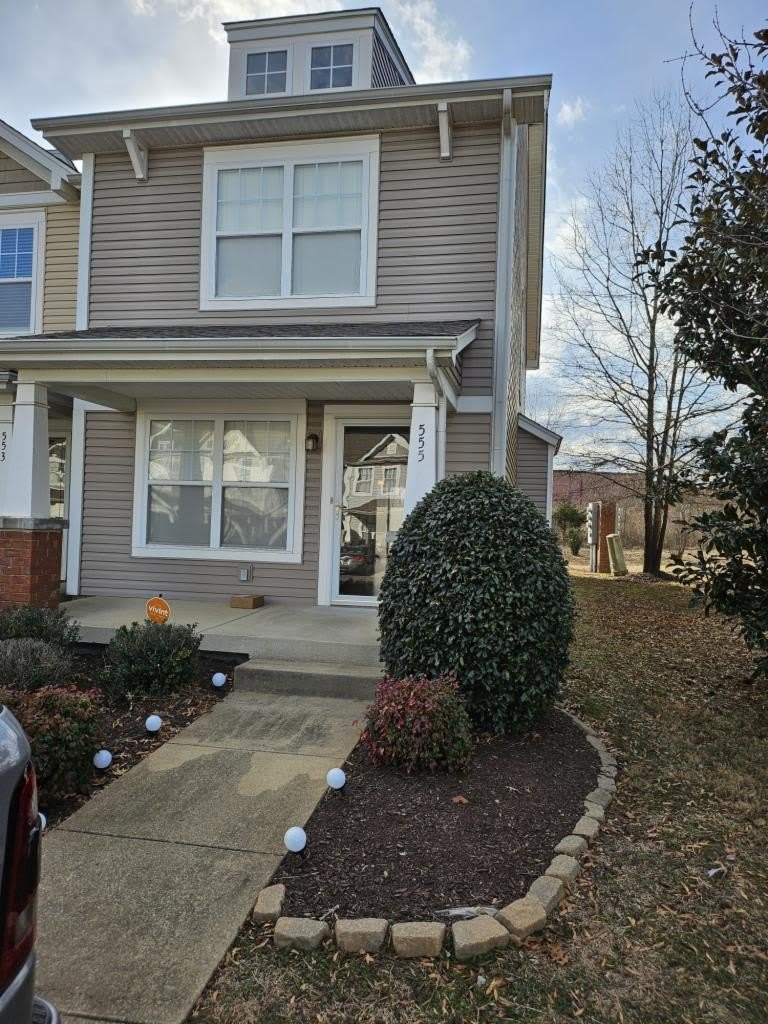 555 bradburn village cir