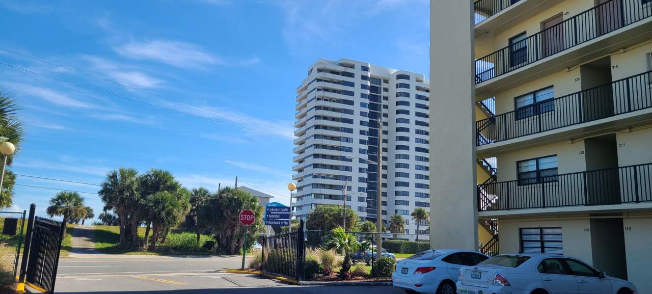 Vacation Rental - 30 Day min stay - across From Daytona Beach Only $1500-$2000 Month