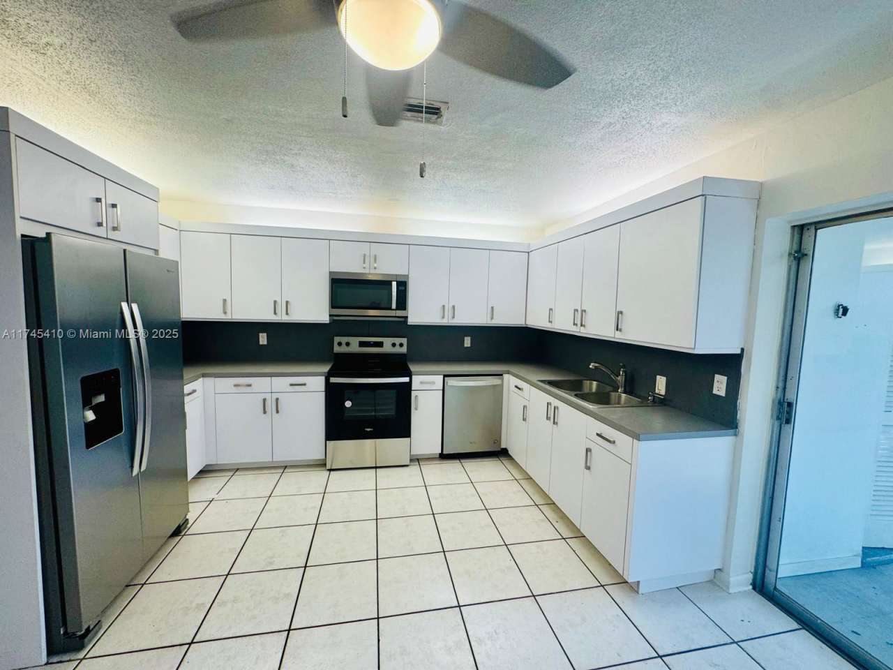 2053 Northeast 25th Avenue