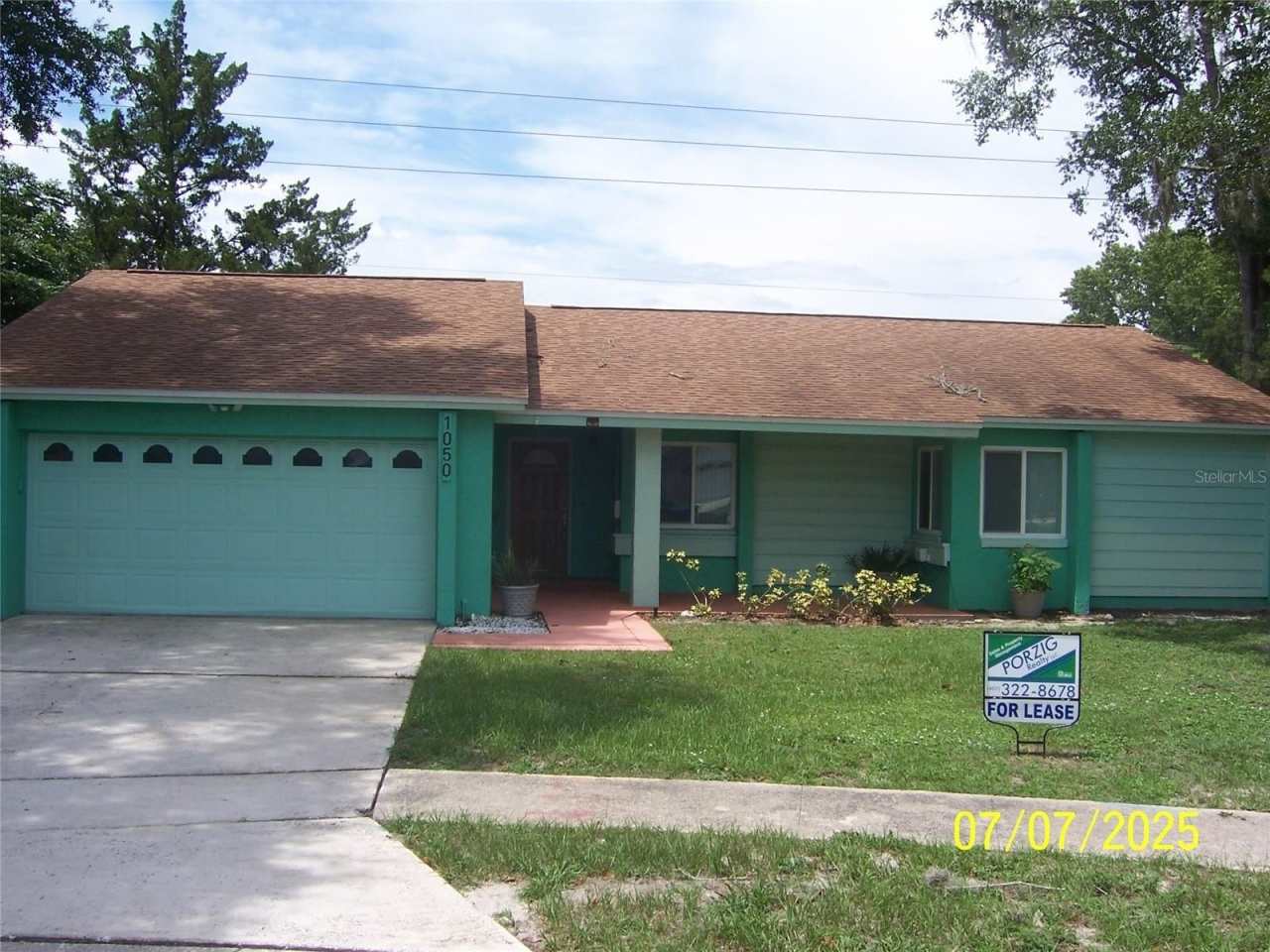 1050 HUNTINGTON COURT
