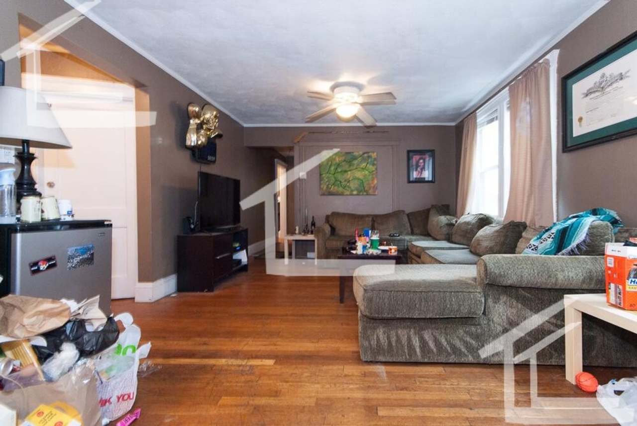 Charming 5 Bedroom-No Broker Fee