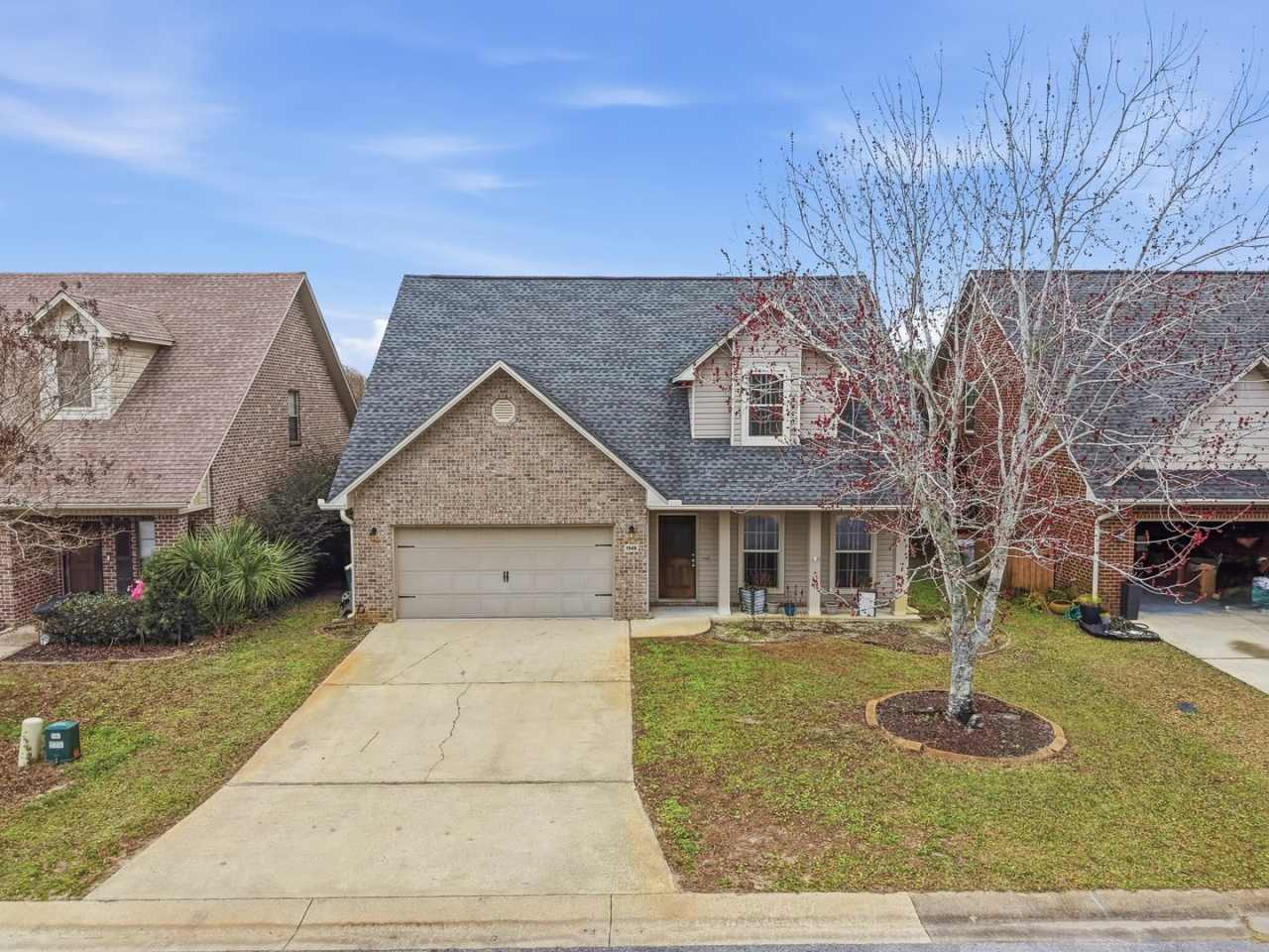 Beautiful 4 Bedroom in Navarre!