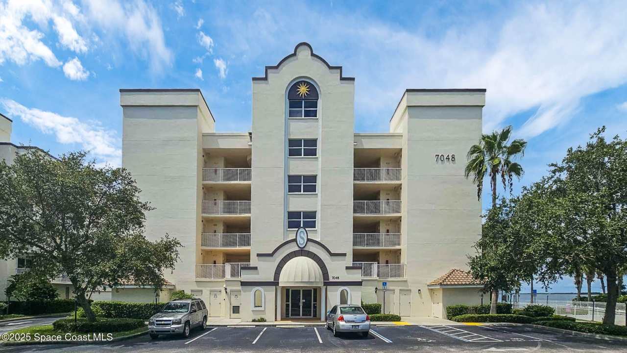 7048 Sevilla Court unit: 402