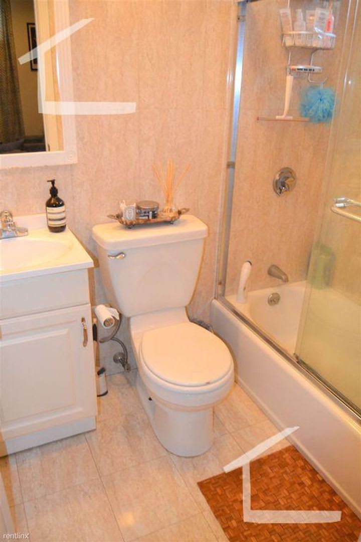 Charming 1 Bedroom-No Broker Fee