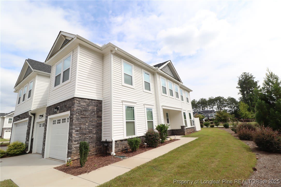 104 Kineton Woods Way