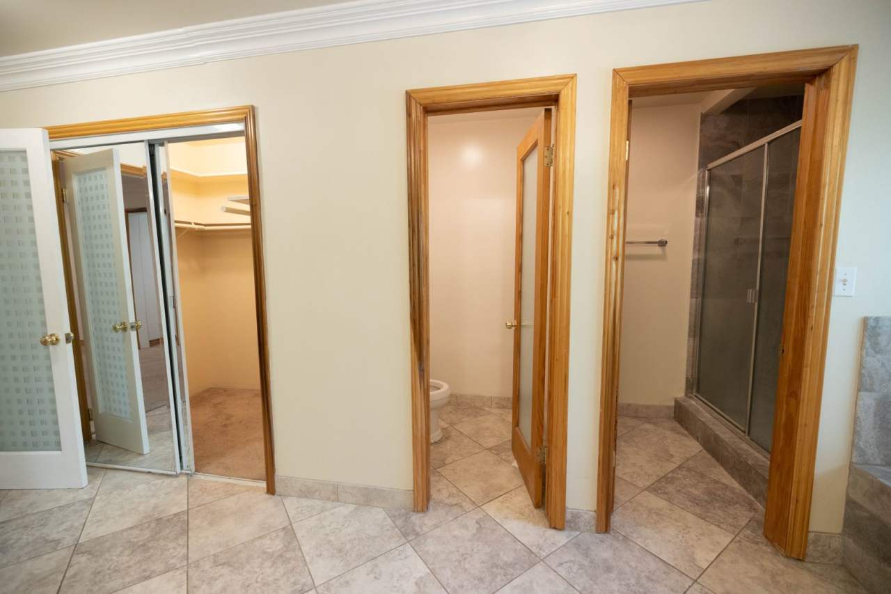 RARE English Country Home Available in the heart of Pasadena!!! Price Reduced!