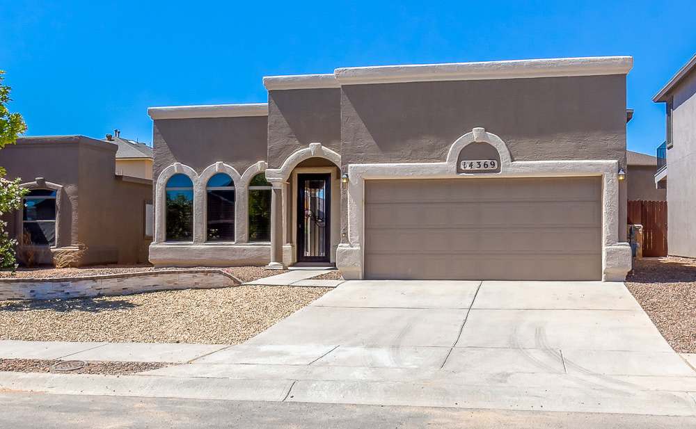 Stylish Eastside Rental Home w/ Refrigerated Air, just minutes to Loop 375.