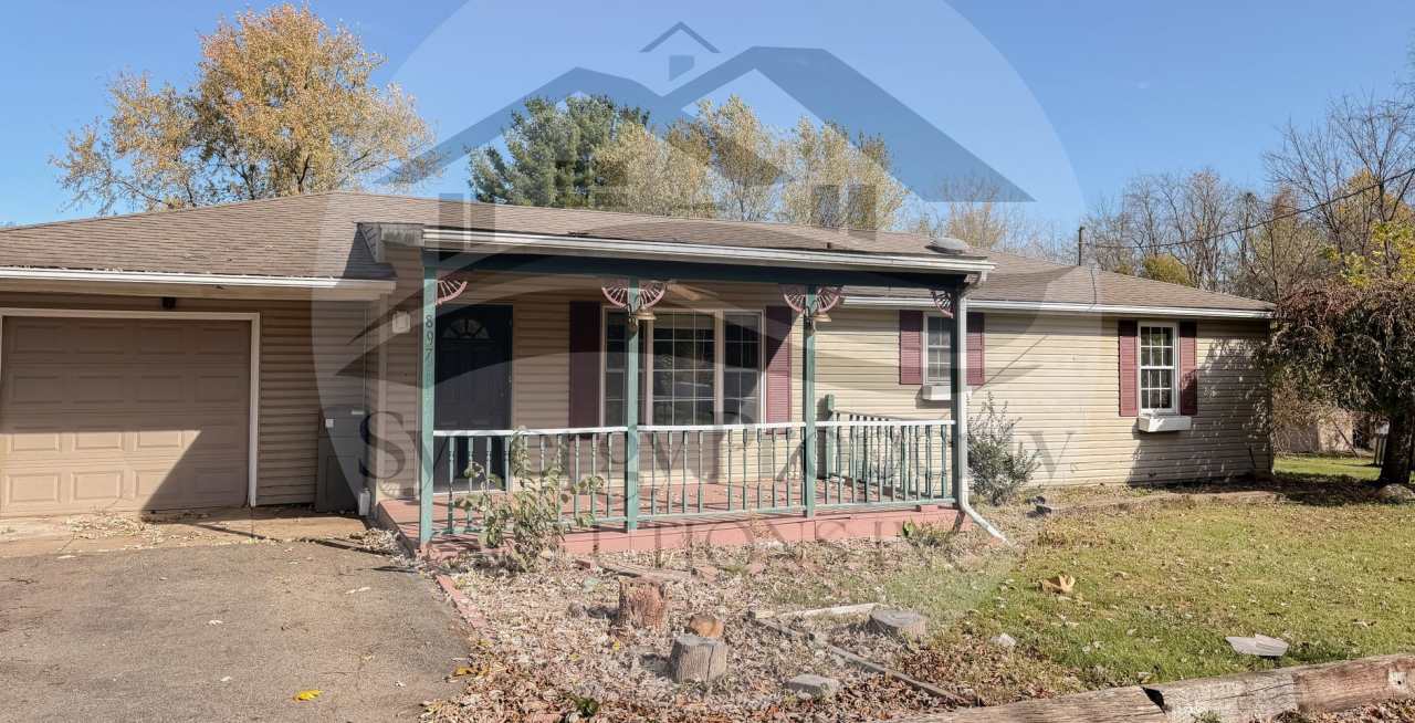 Ranch Home in Madison Close to 71