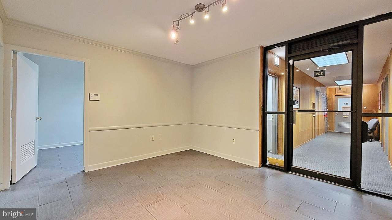 2007 15TH Street N unit: 201