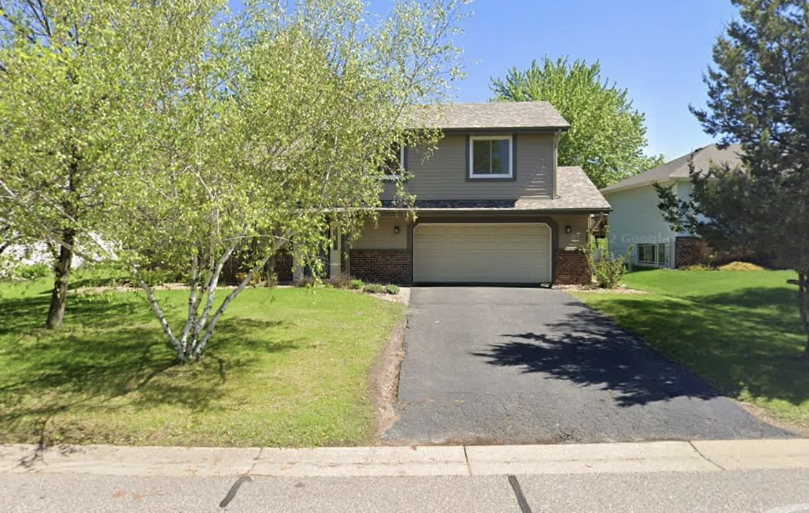 1657 Helena Road North