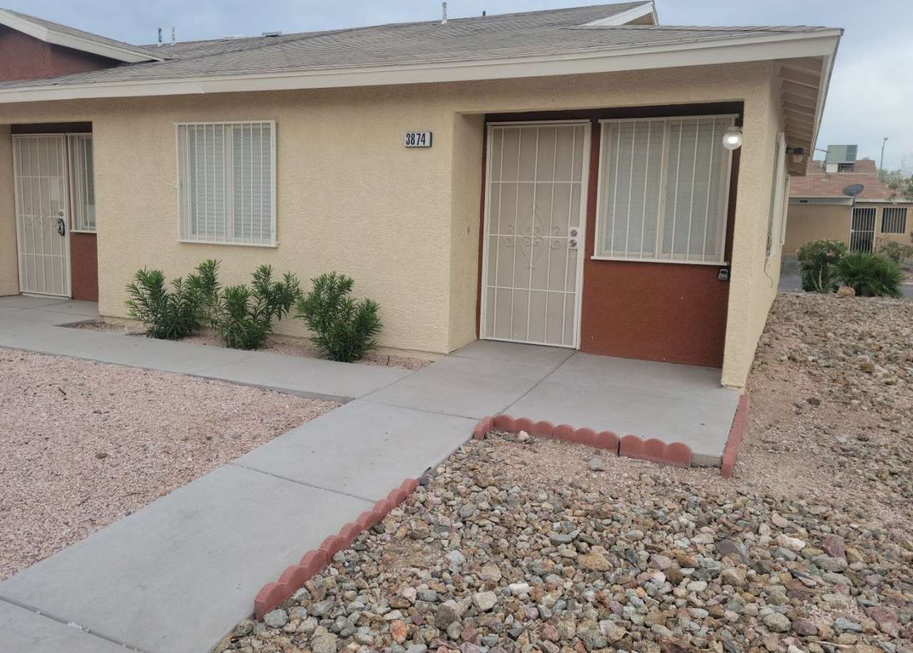 3874 Soda Springs Dr