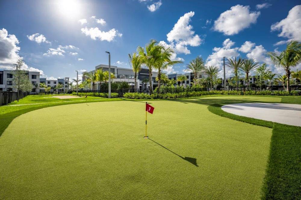 6975 West 7th Avenue