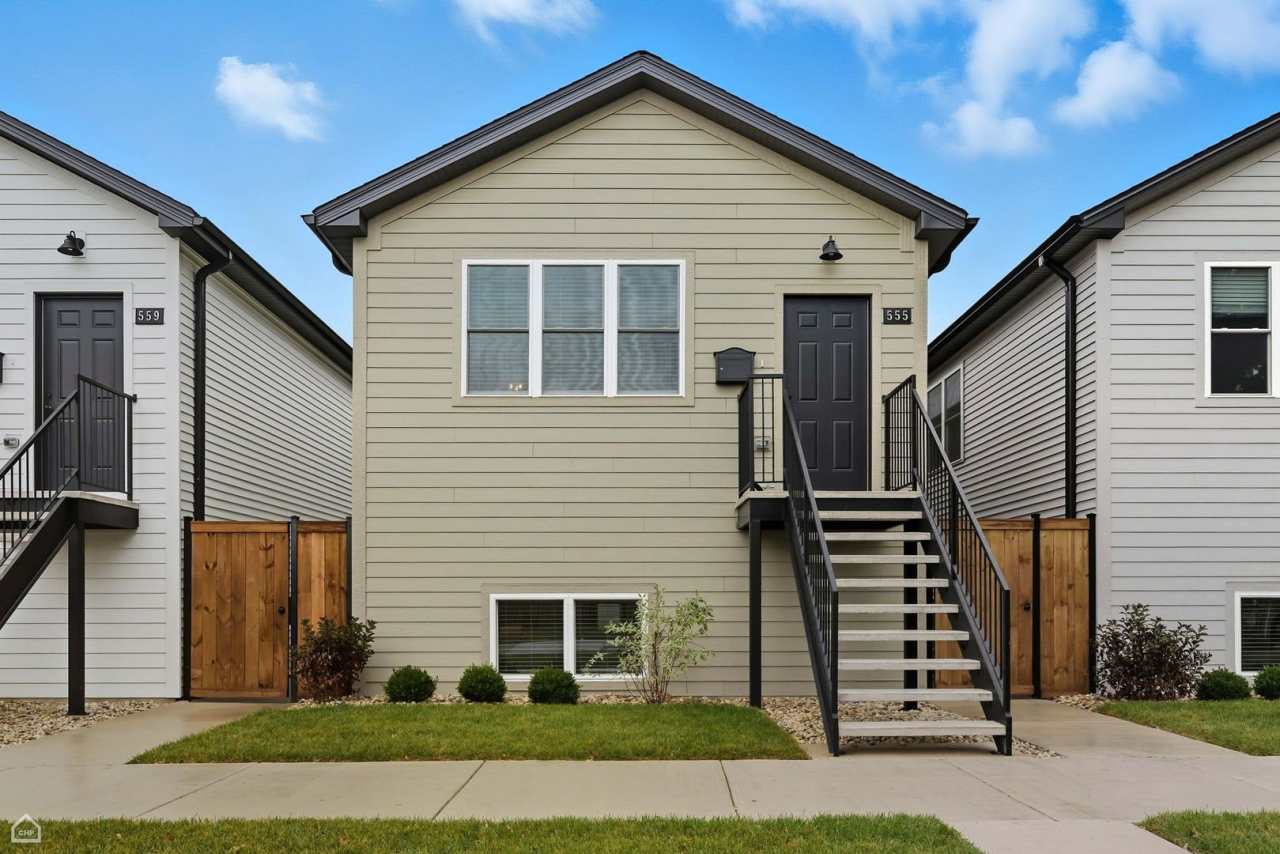 547 N Springfield Avenue