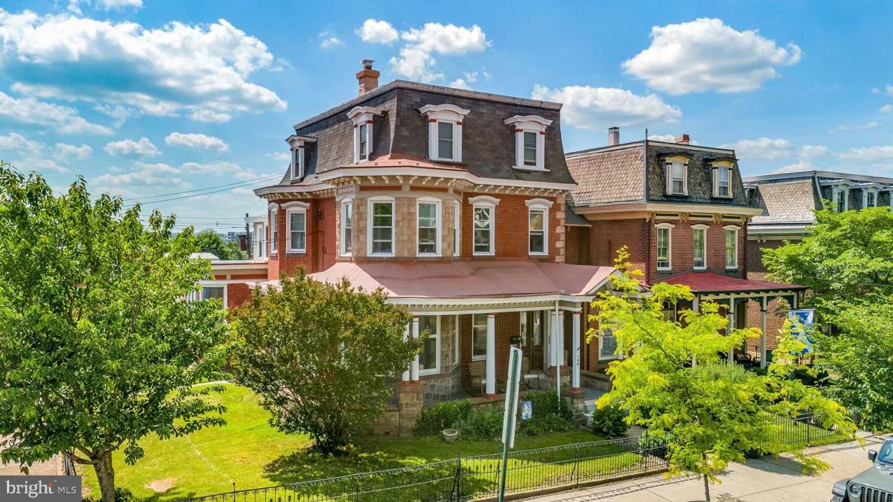 134 GAY Street unit: Rear