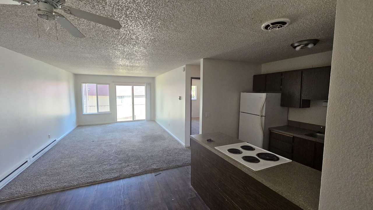 2301 SE Courtney Ave #3