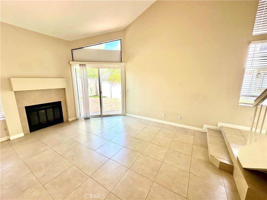 339 Deerfield Avenue