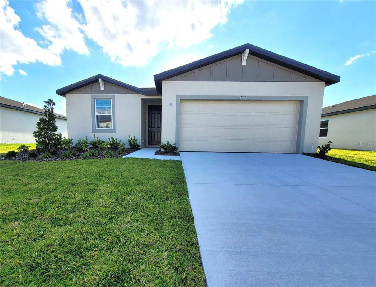 1622 BARK RIDGE DRIVE