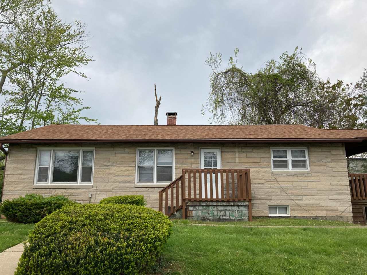 Spacious 5 bedroom, 2 bath house! Available August 2026!