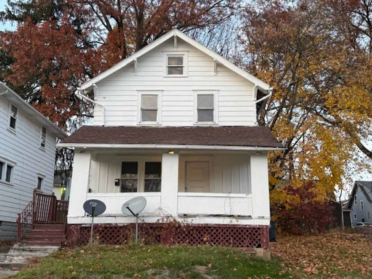 Spacious 3-Bedroom Home for Lease in Akron