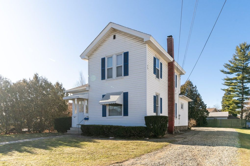 807 North Eaton Street