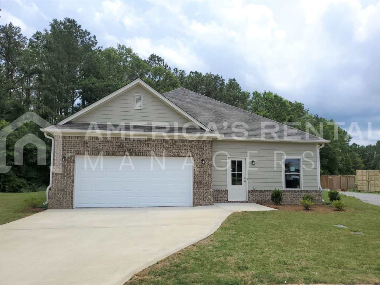 Home for Rent in Clanton, AL! Available to View Now!!!