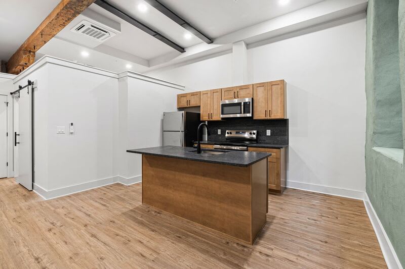 201 Leverington Avenue - 101