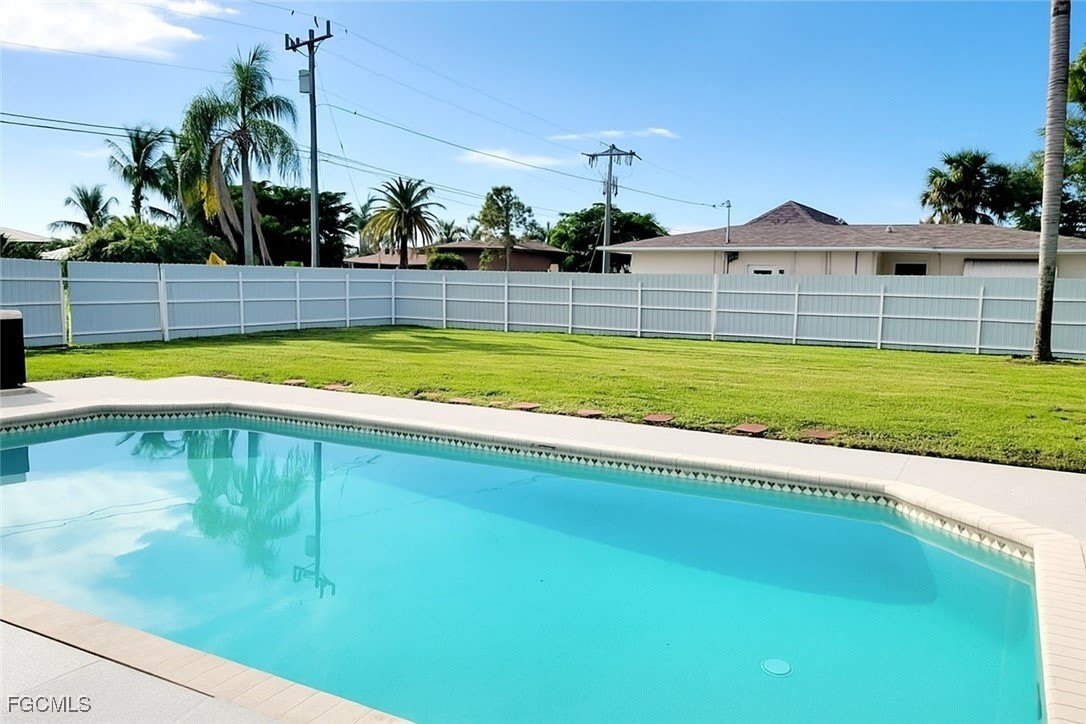 204 El Dorado Parkway W