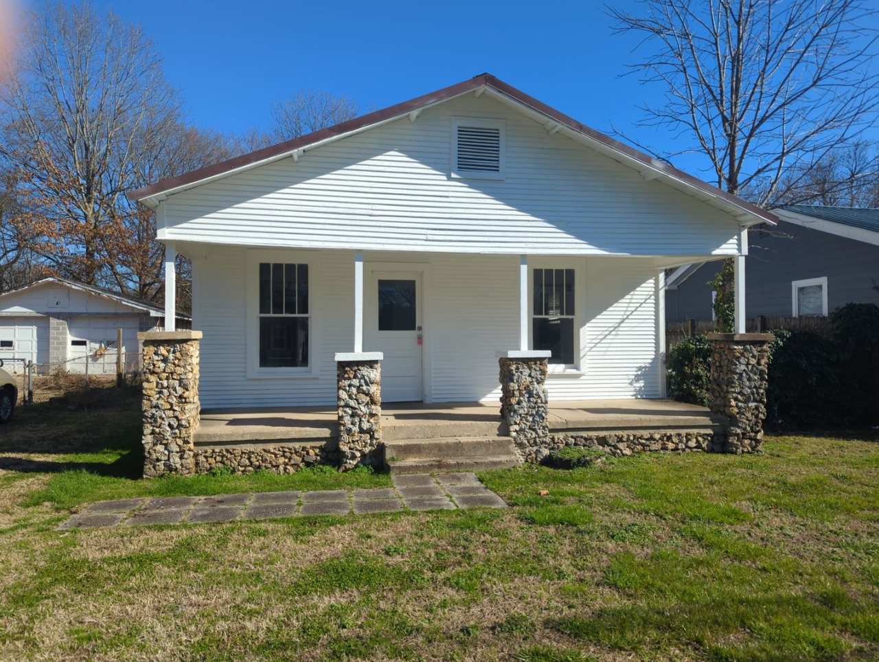 Home for Rent in Rossville