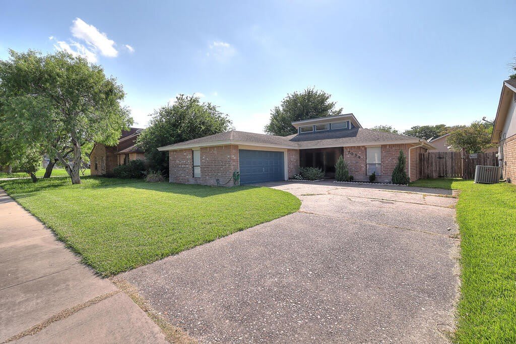 7034 Powderhorn Court