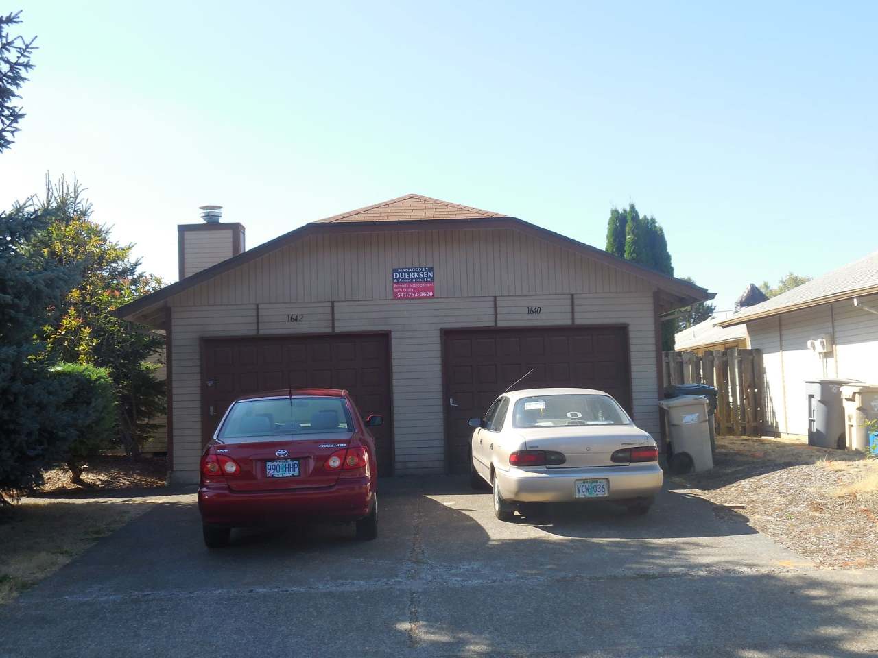 Comfortable 2 Bedroom Duplex with Garage ~ Albany
